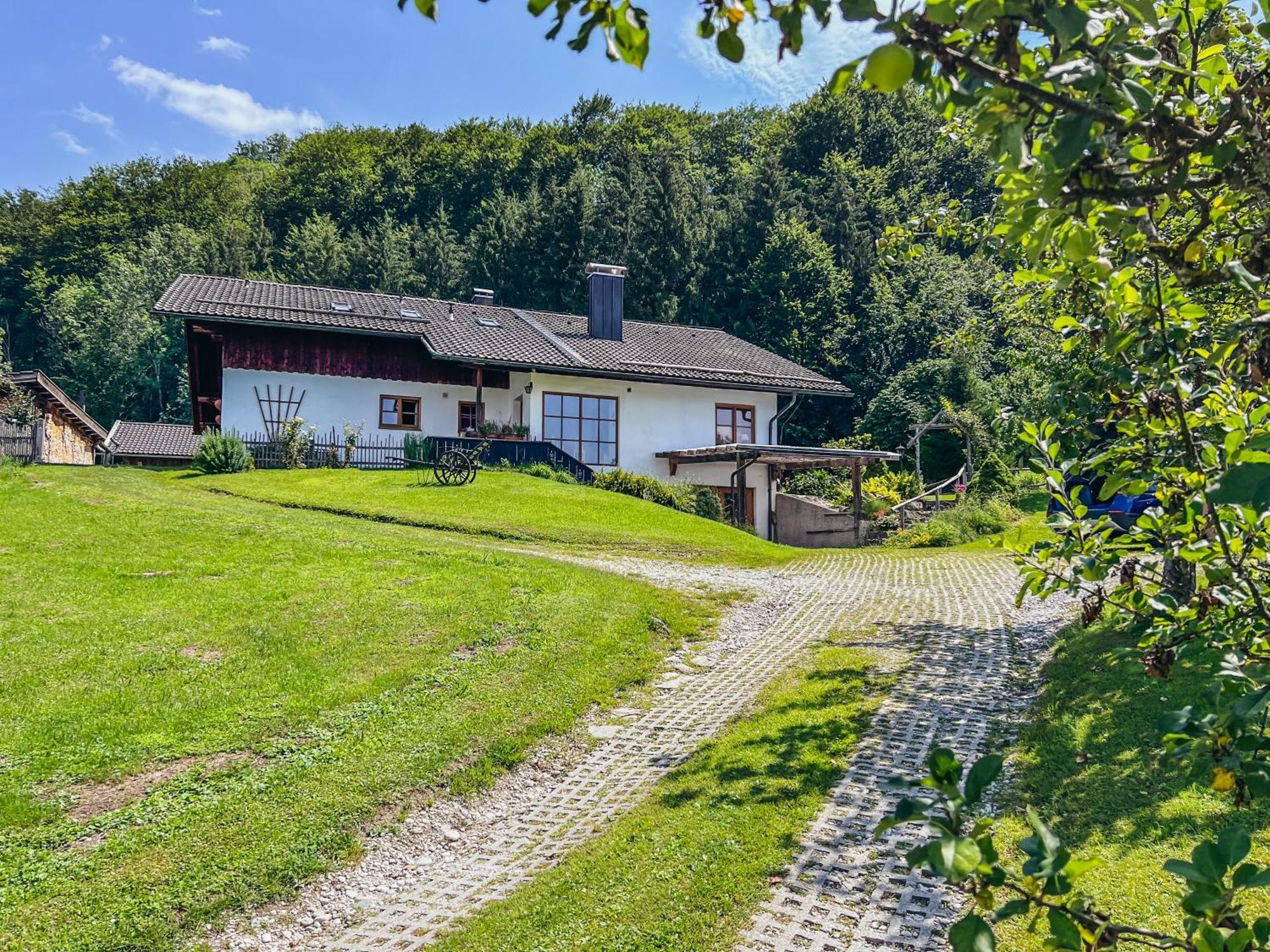 Haus Heufelder Apartment Bad Heilbrunn Exterior photo